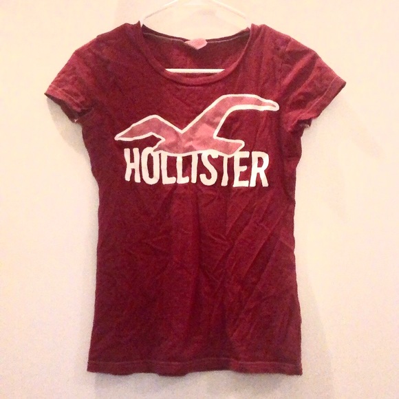 HOLLISTER Red T-Shirt Sz. S 10/10 condition - Picture 1 of 2